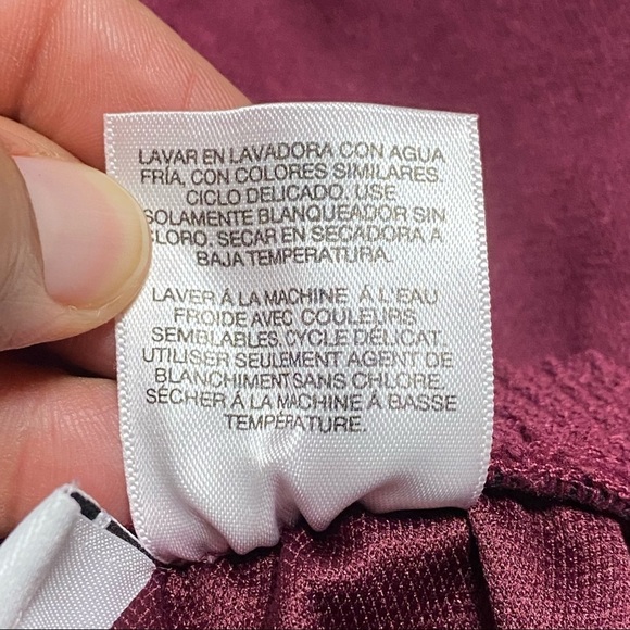 Alfred Dunner Pull on Pants Maroon Size 16 - Picture 7 of 8